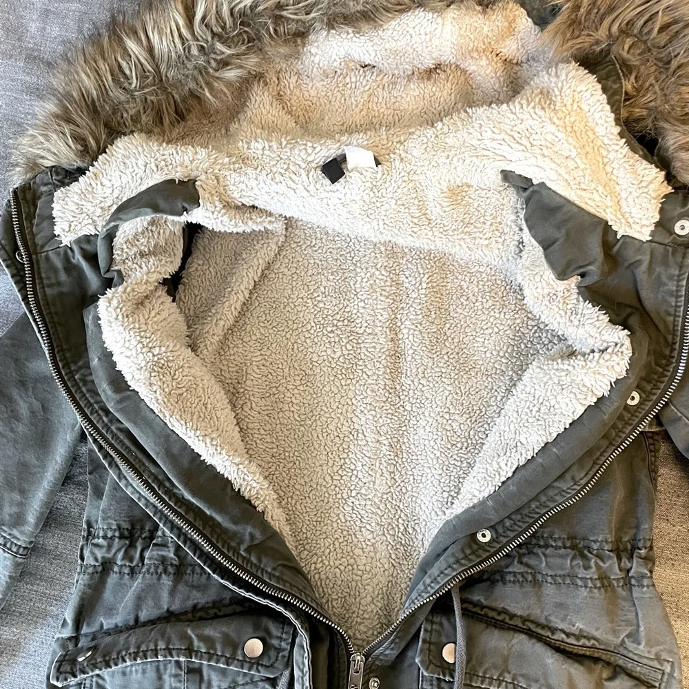 Divided | Olive Green Pile Lined Parka Fur Hood | Size 6 - Picture 8 of 12